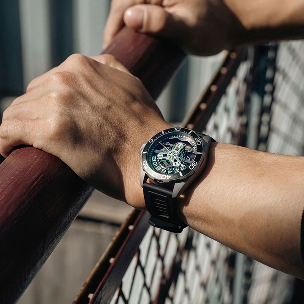 【贈太空人上鍊盒】OLTO-8 奧陀 | D1-1302-S03 |  霓虹綠 黑色潛水錶 自動機械錶 實戴展示