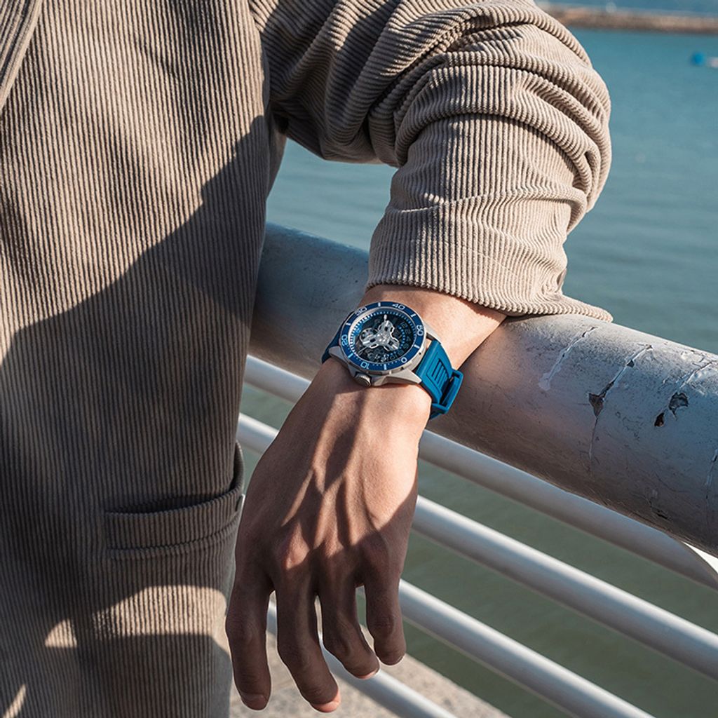 【贈太空人上鍊盒】OLTO-8 奧陀 | D1-1701-S07 |  海洋藍 潛水錶 自動機械錶 配戴展示