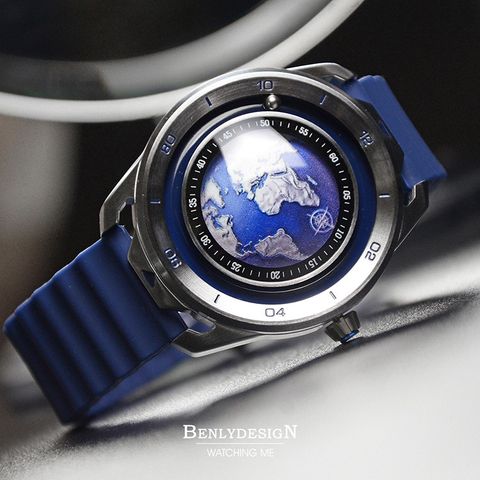 Benlydesign | 星球旅行者系列 MO.E地球 | 地球造型面盤 石英錶 藍色矽膠錶帶 實體正面細節