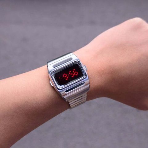 Benlydesign | G200S | 復古 LED 造型 銀色電子錶 手錶實戴
