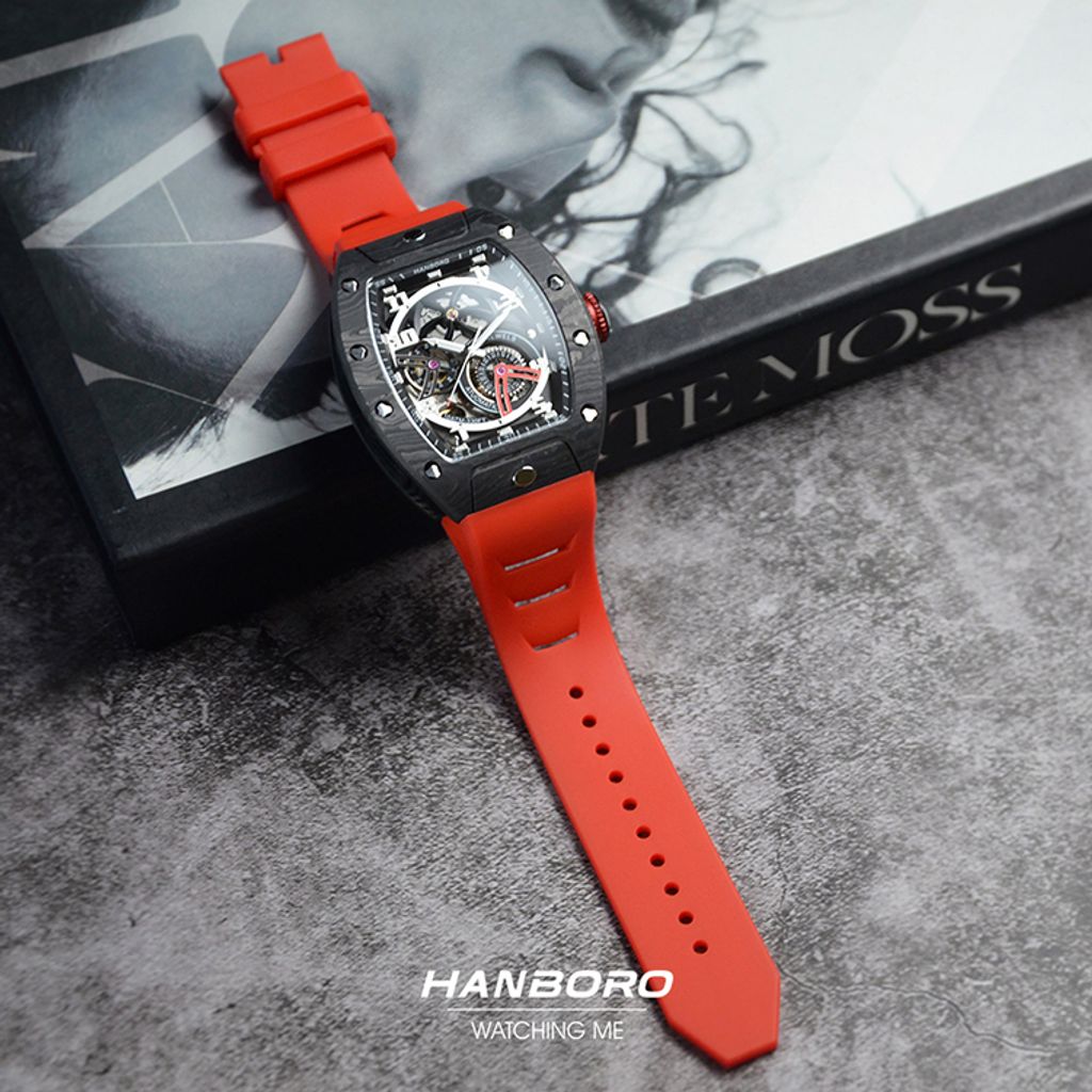 HANBORO | 超跑系列 945-3CFB | 碳纖維 多功能自動 夜光 黑色矽膠錶帶 鏤空設計機械錶 紅色錶帶展示