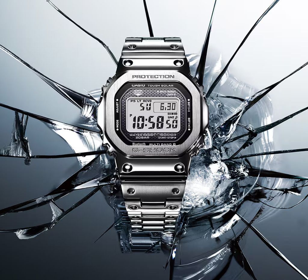 CASIO | G-SHOCK GMW-B5000D-1 | 太陽能 藍芽電波 全金屬 銀色腕錶 實體模擬圖