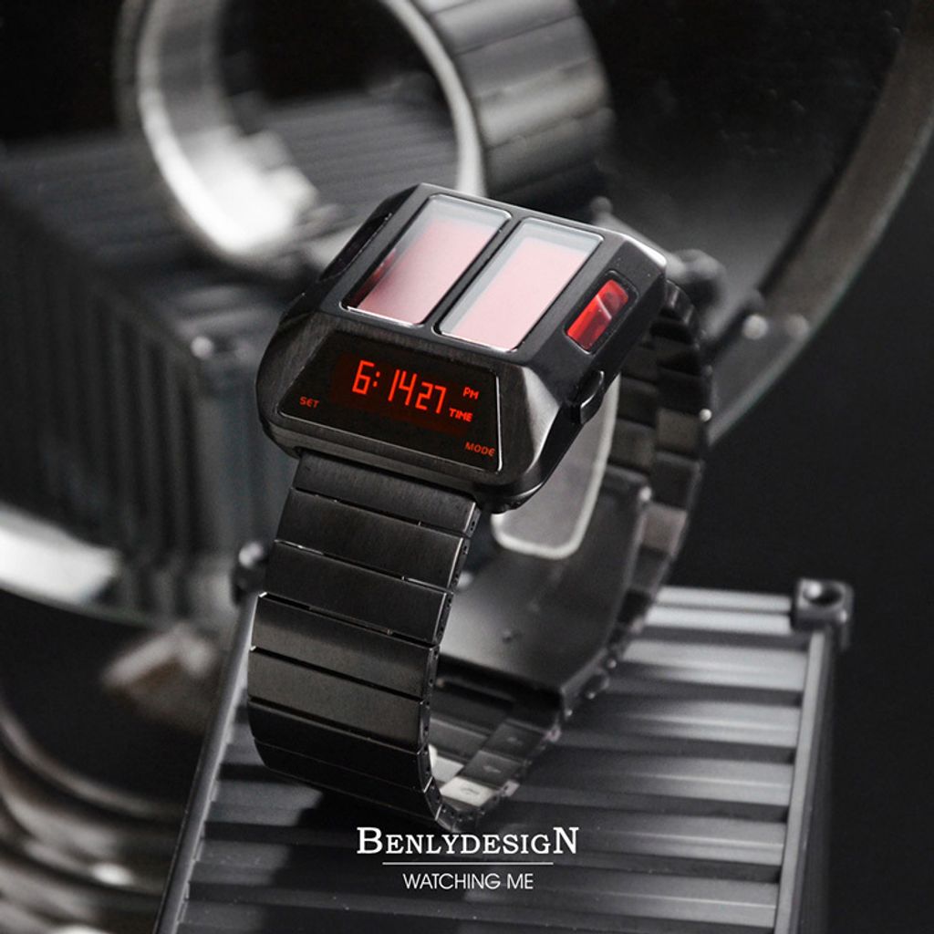 【全球限量】Benlydesign ｜同步者 MK1-BR｜ 黑色紅字款 OLED顯示器 不鏽鋼錶帶電子錶 實體正側面