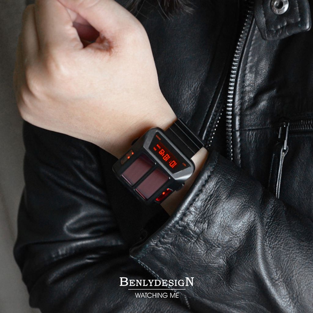 【全球限量】Benlydesign ｜同步者 MK1-BR｜ 黑色紅字款 OLED顯示器 不鏽鋼錶帶電子錶 實戴展示