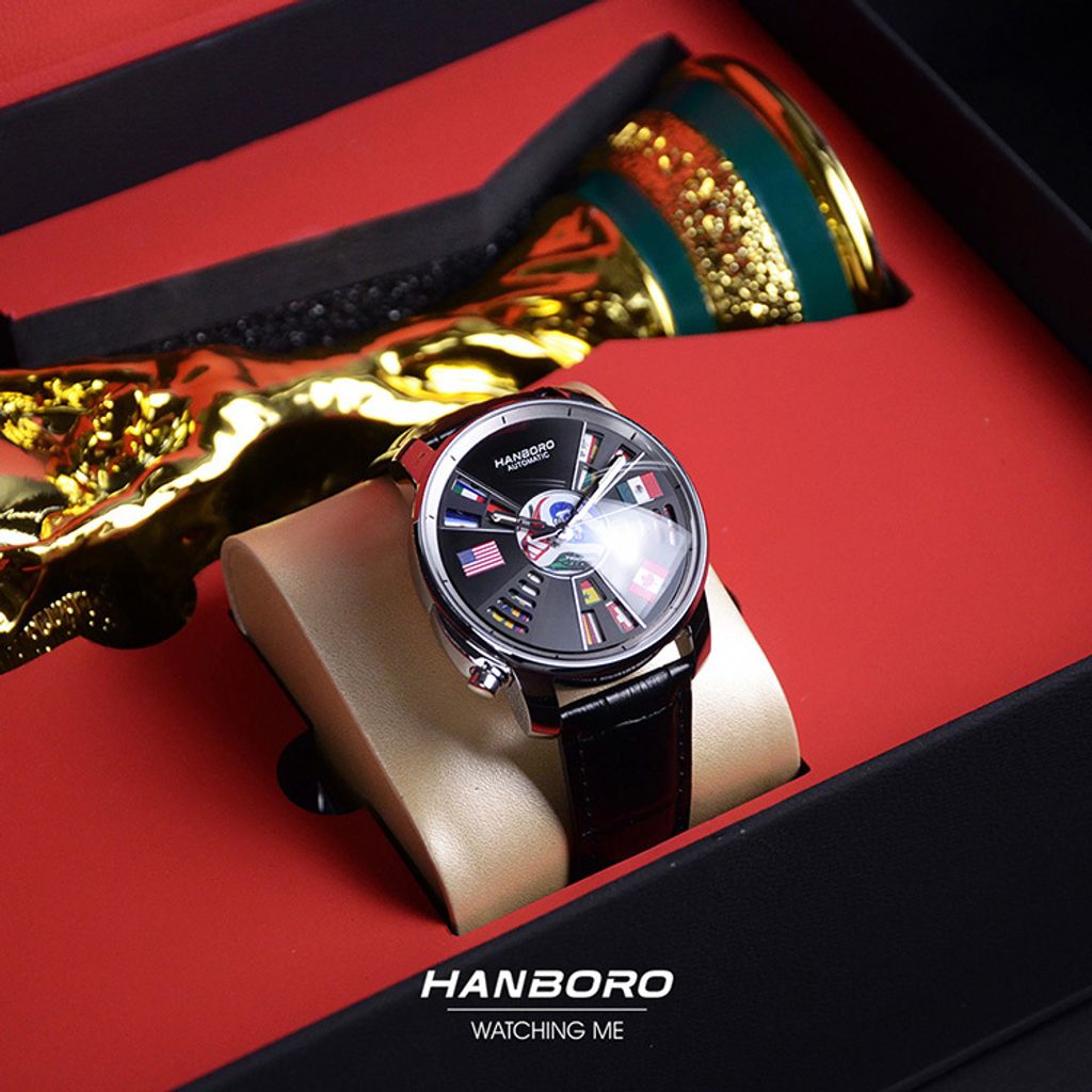 【新品到貨 | 世界盃限定】 HANBORO | 1032-WB | 2026新品 世界盃限量男士 銀色機械錶 黑色皮革錶帶 盒裝展示