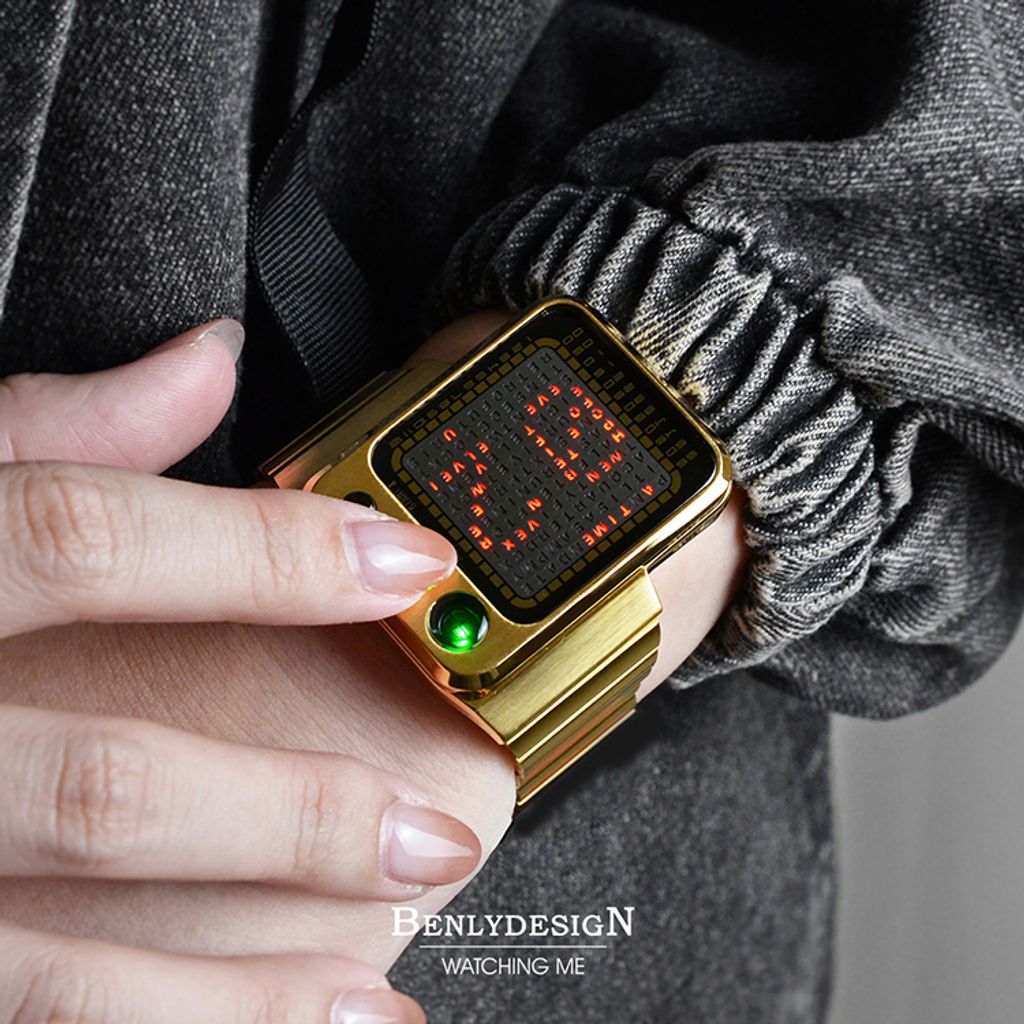 Benlydesign | RADAR.GBR | 2026新品 雷達顯示造型 奢華金 電子錶 實戴細節