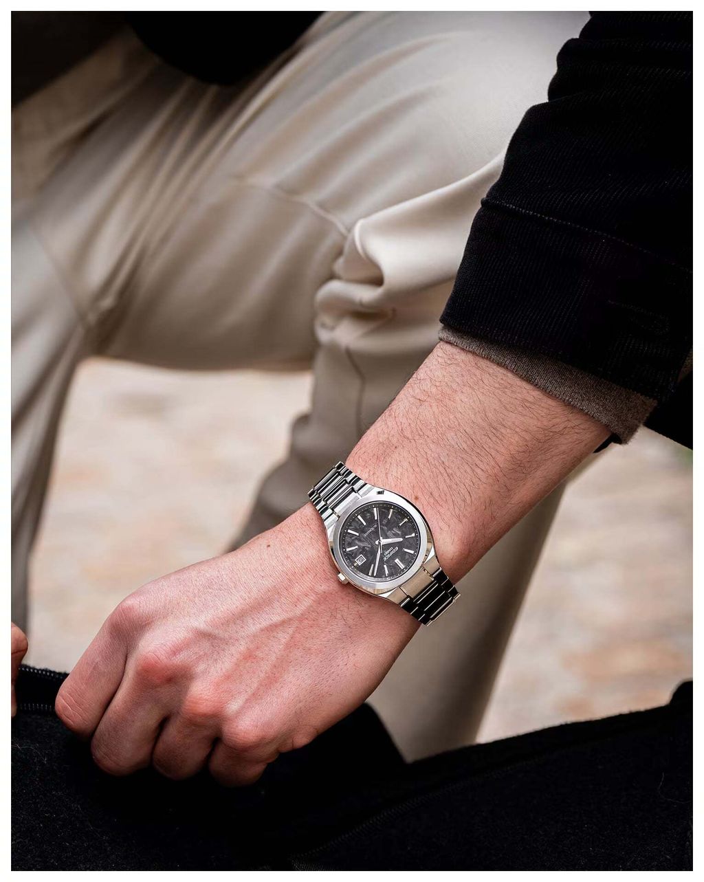CASIO | EDIFICE系列 EFK-200CD-1A | 2026 7月新品 銀色 大理石黑面 簡約競速機械錶 實戴參考