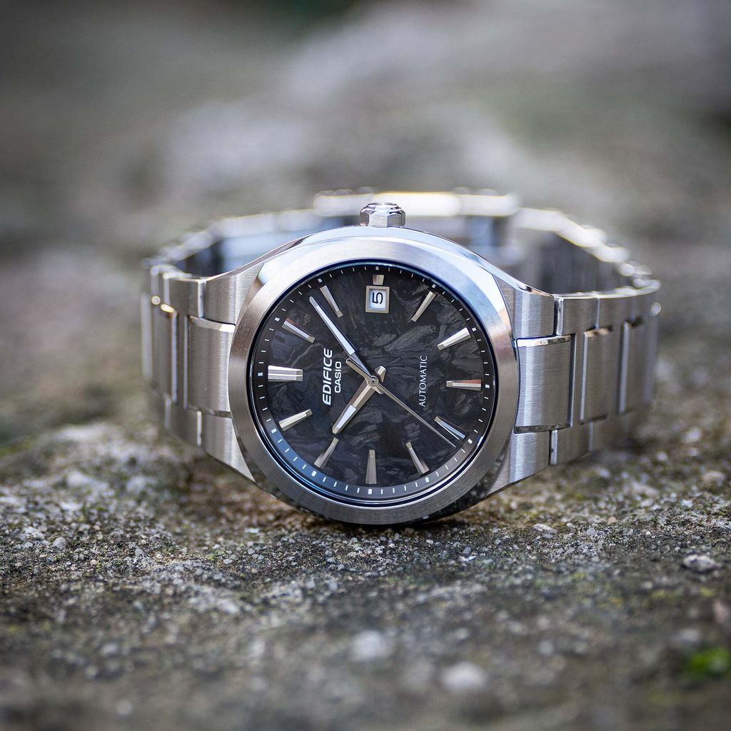 CASIO | EDIFICE系列 EFK-200CD-1A | 2026 7月新品 銀色 大理石黑面 簡約競速機械錶 實體展示