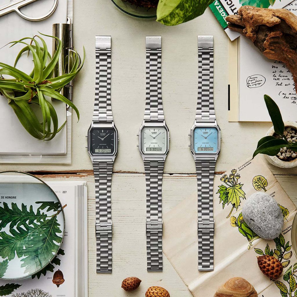 CASIO | AQ-230A-2A1MQY | 復古 數位雙顯 冰藍錶面銀色指針腕錶 學生必備 系列圖
