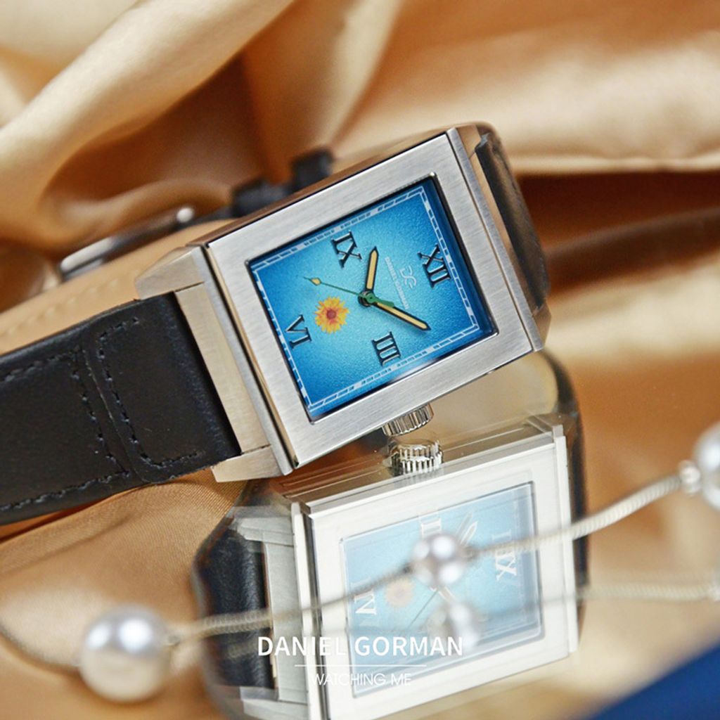 Daniel Gorman | ChronoCanvas DG9200.SY | 雋刻在時光中的名作 梵谷 《向日葵》 滑蓋翻面錶盤 指針式石英錶 黑色皮革錶帶 指針錶面細節