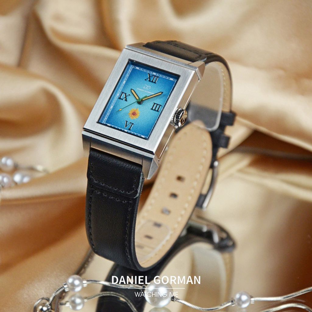 Daniel Gorman | ChronoCanvas DG9200.SY | 雋刻在時光中的名作 梵谷 《向日葵》 滑蓋翻面錶盤 指針式石英錶 黑色皮革錶帶 正右側