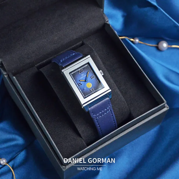 Daniel Gorman | ChronoCanvas DG9200.SU | 雋刻在時光中的名作 梵谷 《星夜》 滑蓋翻面錶盤 指針式石英錶 深藍皮革錶帶 實體盒裝