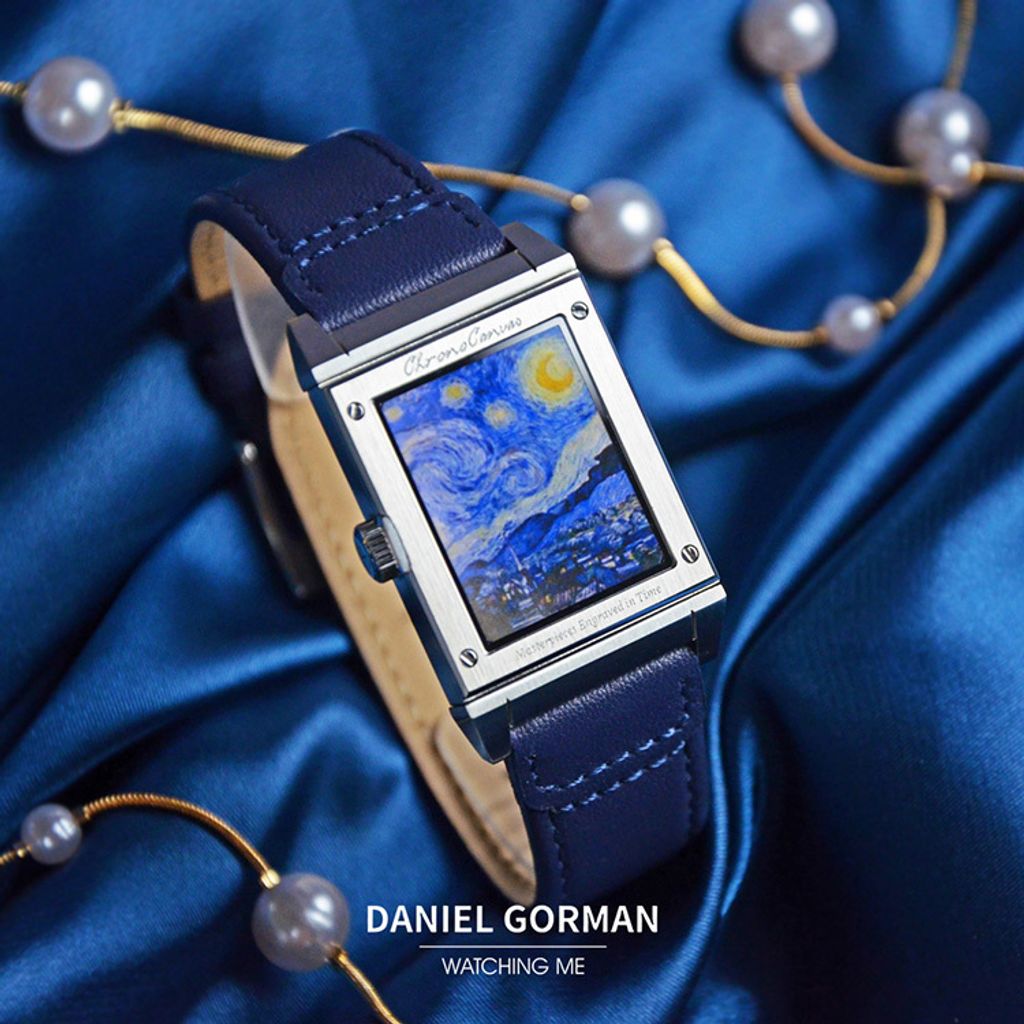 Daniel Gorman | ChronoCanvas DG9200.SU | 雋刻在時光中的名作 梵谷 《星夜》 滑蓋翻面錶盤 指針式石英錶 深藍皮革錶帶 正左側