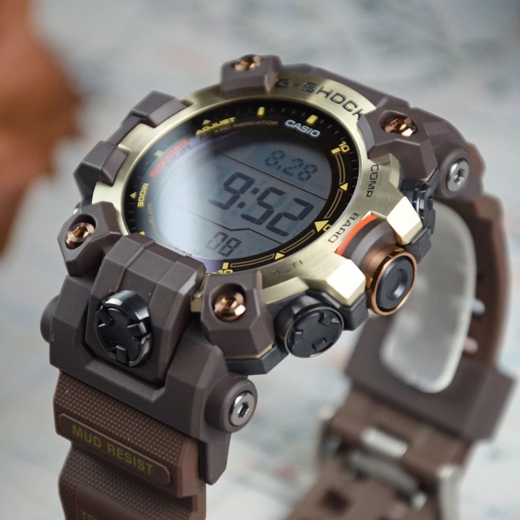 CASIO 卡西歐 | G-SHOCK GW-9500MH-5 | 2026年8月新款 金色地平線 LAND系列 MUDMAN 棕色數位 金色鍍離子錶盤 男錶 電子錶 實體錶面 細節