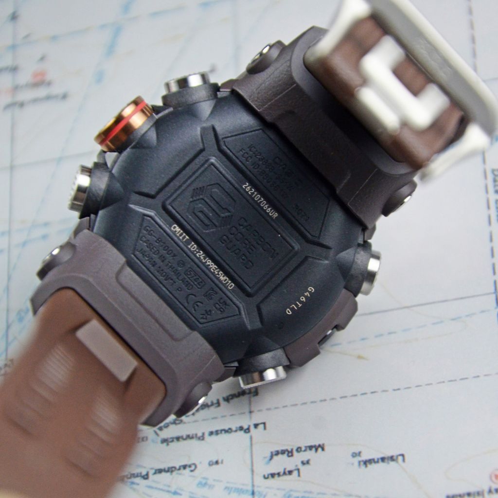 CASIO 卡西歐 | G-SHOCK GG-B100XMH-5A | 2026年8月新款 金色地平線 LAND系列 MUDMASTER 棕色雙顯金色鍍離子錶盤 男錶 背面