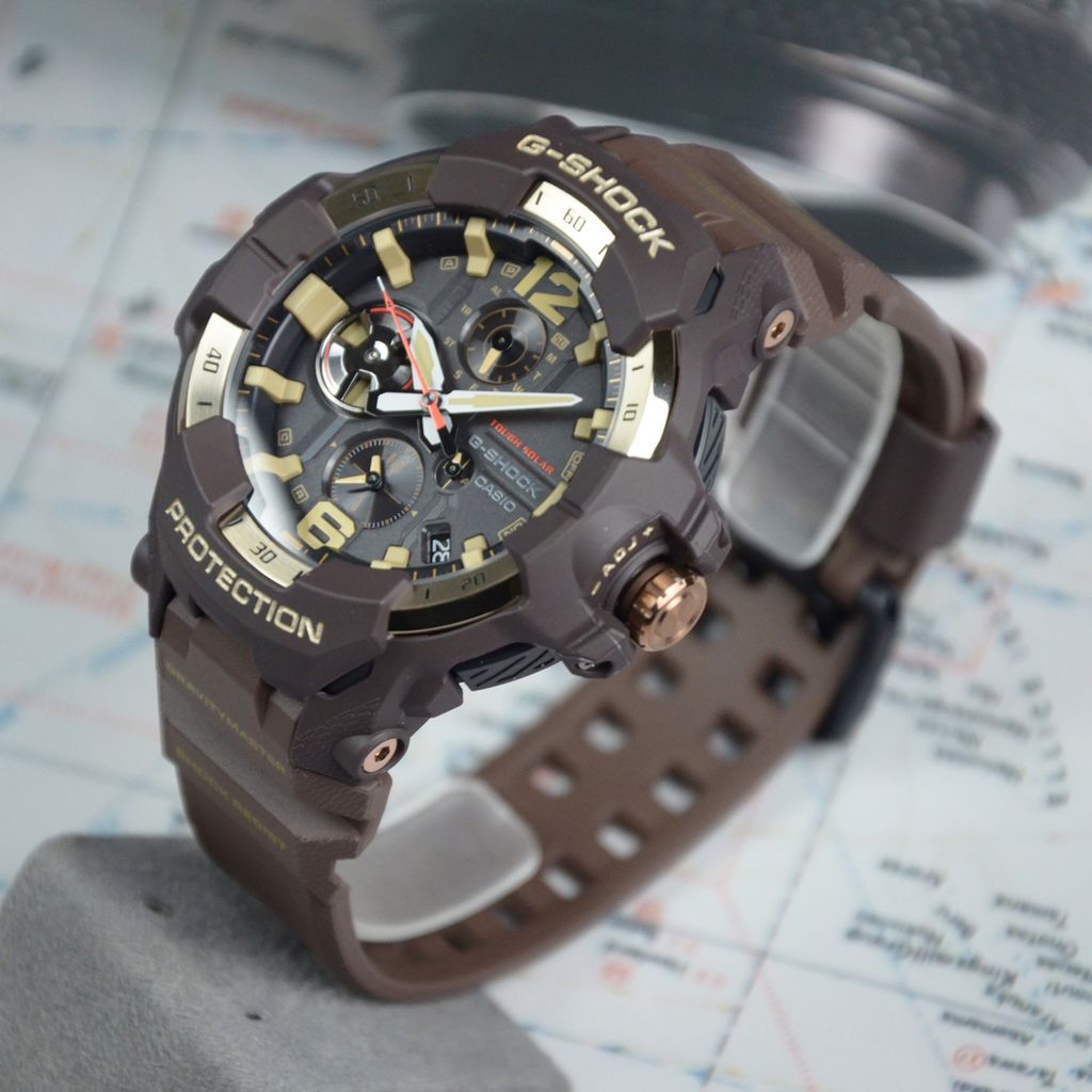 CASIO 卡西歐 | G-SHOCK GR-B300H-5A | 2026年8月新款 金色地平線 MASTER OF G - 空中 GRAVITYMASTER 棕色雙眼 金色鍍離子錶盤 指針式 男錶 實體