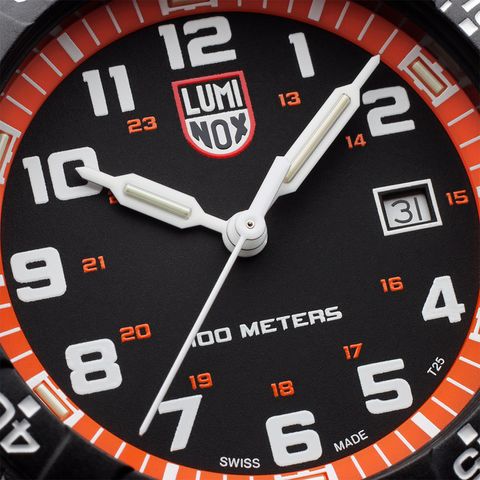 Luminox 雷明時 | 1LM-0329 | 橘 碳纖維複合錶殼 強化礦石鏡面 革龜運動腕錶 耐刮耐磨 錶面細節