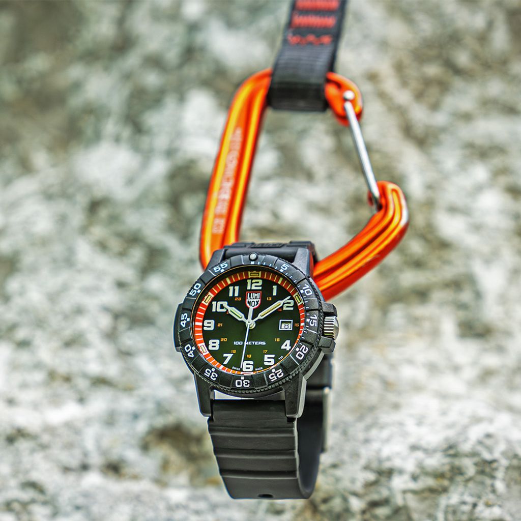 Luminox 雷明時 | 1LM-0329 | 橘 碳纖維複合錶殼 強化礦石鏡面 革龜運動腕錶 耐刮耐磨 戶外展示