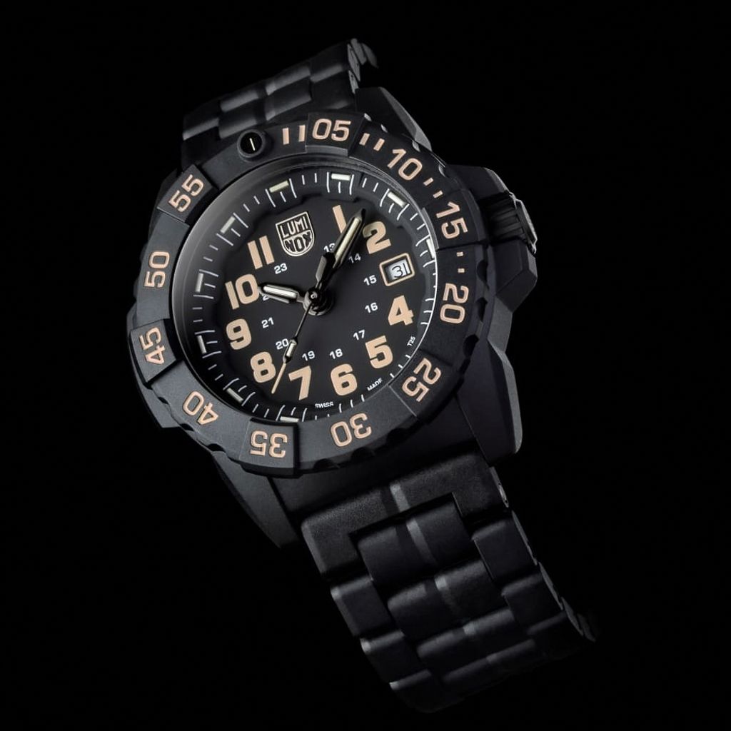 Luminox 雷明時 | 1LM-3510 | Navy SEAL 碳纖維黑金色 海豹部隊腕錶 模擬圖