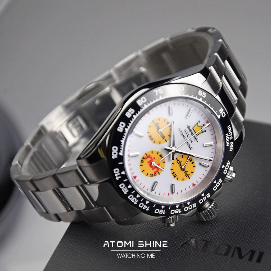 ATOMISHINE｜VELOCIREXCLASSIC 系列 Race Signal｜黑色錶圈 白色錶面 黃色三眼經典銀色不鏽鋼腕錶 實體錶帶細節