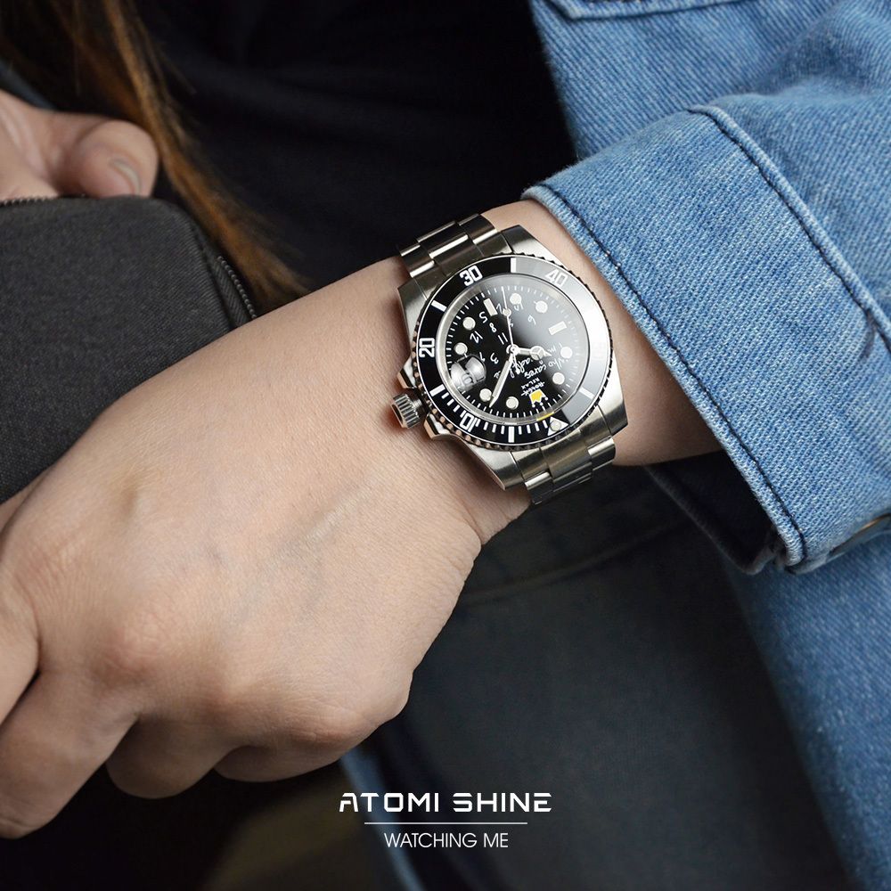 ATOMISHINE｜HYDROCORECLASSIC 系列 Lazy Midnight｜手繪風格 黑色錶面 銀色不鏽鋼錶帶 自動機械潛水風格腕錶 日期顯示 實體錶面細節