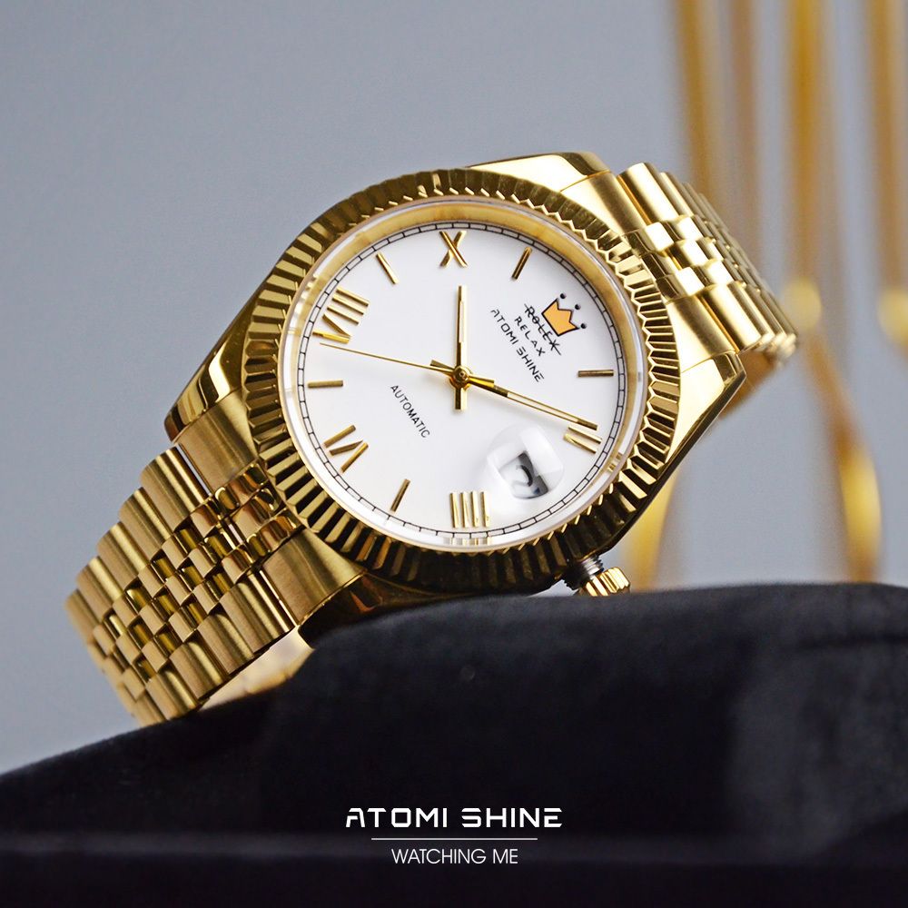 ATOMISHINE｜EONDATE MAXI CLASSIC 系列 Regal Crown｜經典白色錶面 金色不鏽鋼 自動機械腕錶 日期顯示 實體錶面細節