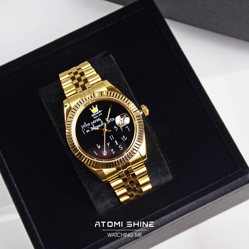 ATOMISHINE｜EONDATE MAXI CLASSIC 系列 Golden Jest｜手繪風格 黑色錶面 金色不鏽鋼 自動機械腕錶 日期顯示 盒裝正面