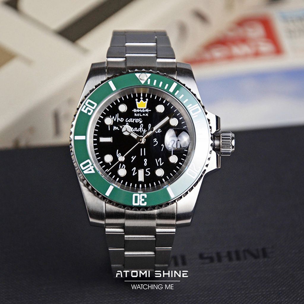 ATOMISHINE｜HYDROCORECLASSIC 系列 Lazy Grove｜手繪風格 綠色錶圈 黑色錶面 銀色不鏽鋼錶帶 自動機械潛水風格腕錶 日期顯示 實體正面