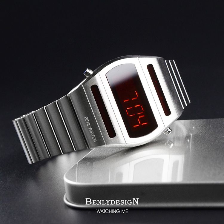 【全球限量】Benlydesign | G400.SR | 2026年9月新款 復古 紅字LED 造型 銀色電子錶 實體裱框細節