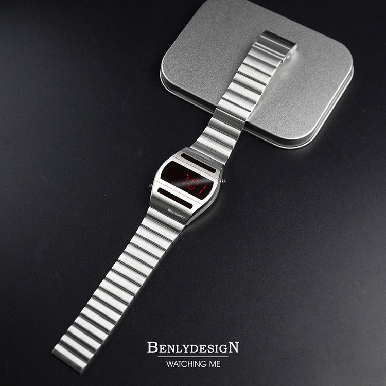 【全球限量】Benlydesign | G400.SR | 2026年9月新款 復古 紅字LED 造型 銀色電子錶 實體錶帶細節