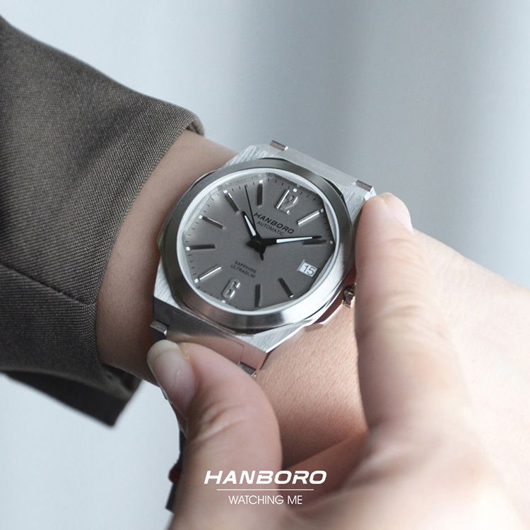 HANBORO | 超薄鋼王系列 018SGRAS | 2026年秋季新品 超薄 珍珠陀 隕石灰 自動鏤空機械錶 手錶 實戴錶面細節