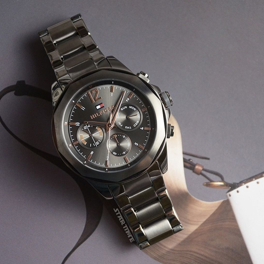 tw-11134207-7rasb-m2xqyxpst8q318