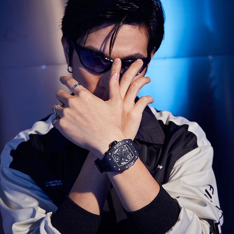 Tsar Bomba 機械公爵 | 元素系列 TB8207CF-01 | 黑色碳纖維錶框 黑色橡膠錶帶 蜘蛛錶盤 自動機械錶搭配參考