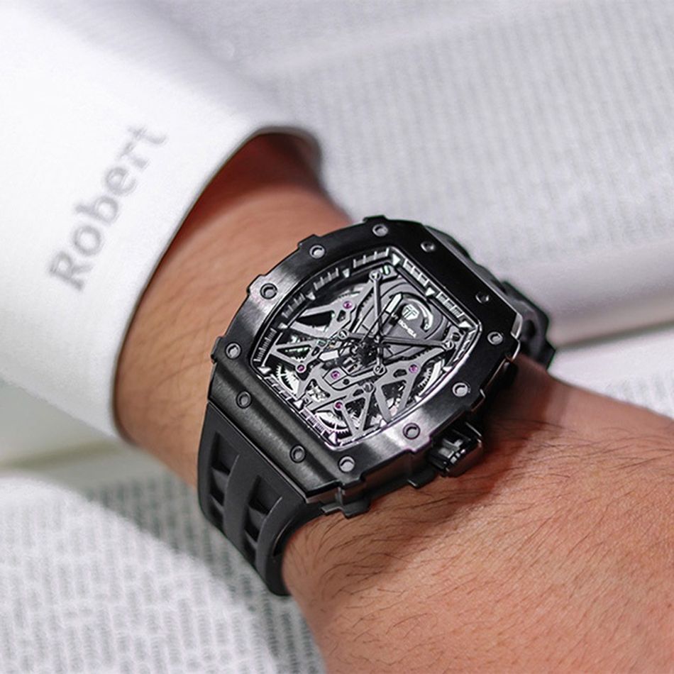 Tsar Bomba 機械公爵 | 元素系列 TB8207A-02 | 黑色鋼框 黑色錶帶 蜘蛛錶盤 舒適耐用橡膠錶帶 自動機械錶實戴細節