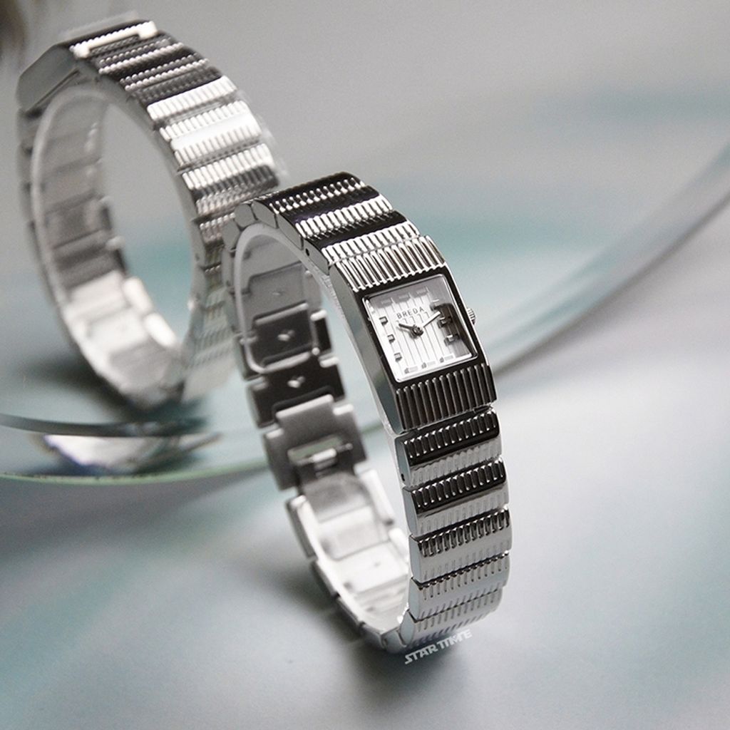 tw-11134207-7r98u-lru5cryon3t4b9