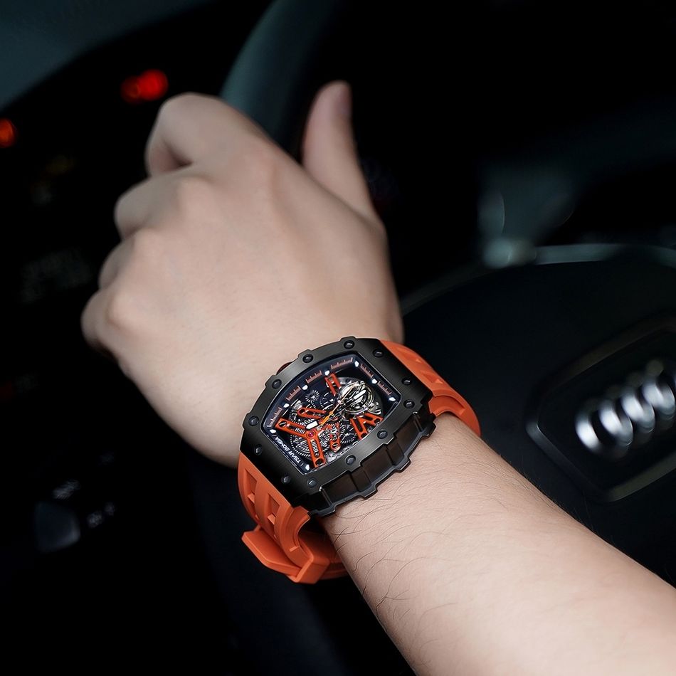 Tsar Bomba 機械公爵 | 元素系列 TB8208A-01/40 | 黑色鋼錶框 橘色矽膠錶帶 鏤空錶盤 自動機械錶實戴細節