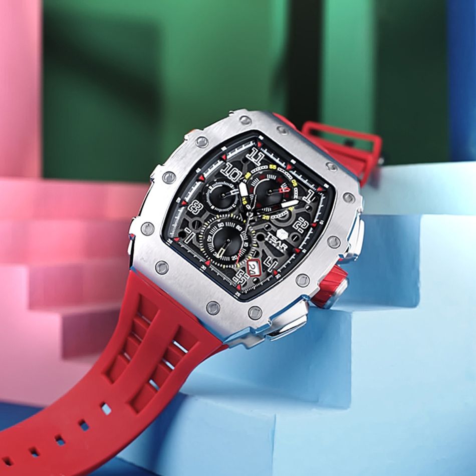 Tsar Bomba 機械公爵 | 元素系列 TB8204Q-15/33 | 日曆版 銀框 紅色矽膠錶帶 石英錶右側細節