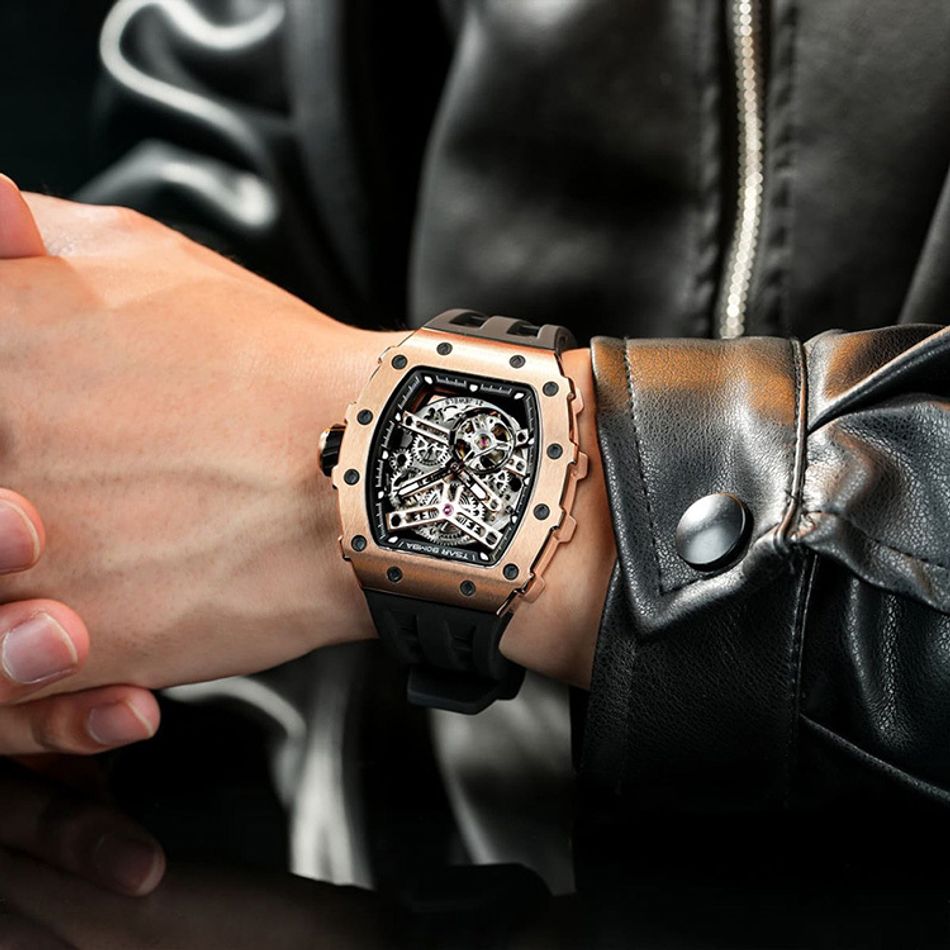 Tsar Bomba 機械公爵 | 元素系列 TB8208A-16 | 自動上鍊 玫金框 黑色矽膠錶帶 機械錶實戴細節