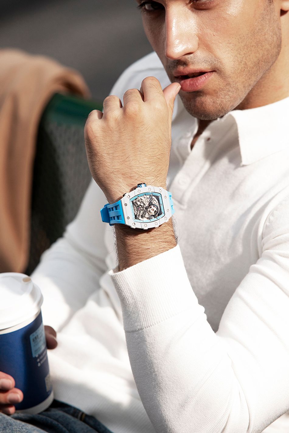 Tsar Bomba 機械公爵 | TB8208CF-06 | 元素系列 自動上鍊 白色碳纖維框 藍色氟橡膠錶帶 機械錶搭配細節