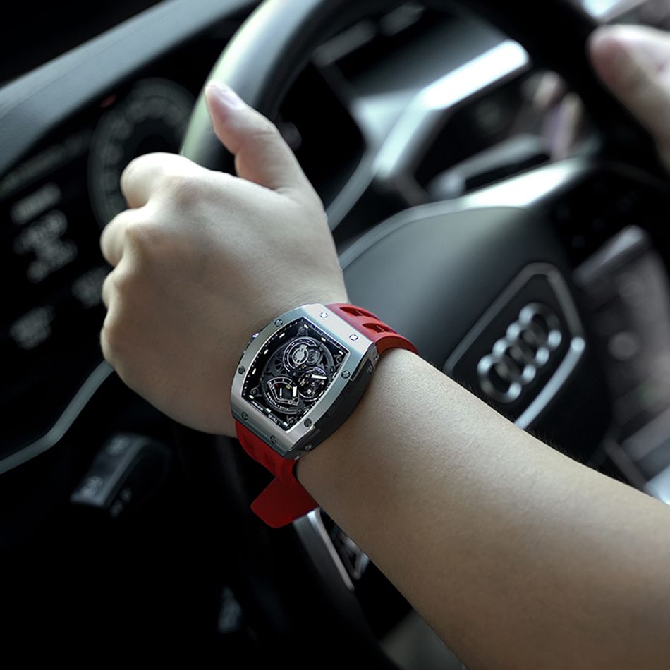 Tsar Bomba 機械公爵 | 元素系列 TB8210A-01 | 自動上鍊 銀色框 紅色氟橡膠快拆錶帶 機械錶搭配展示