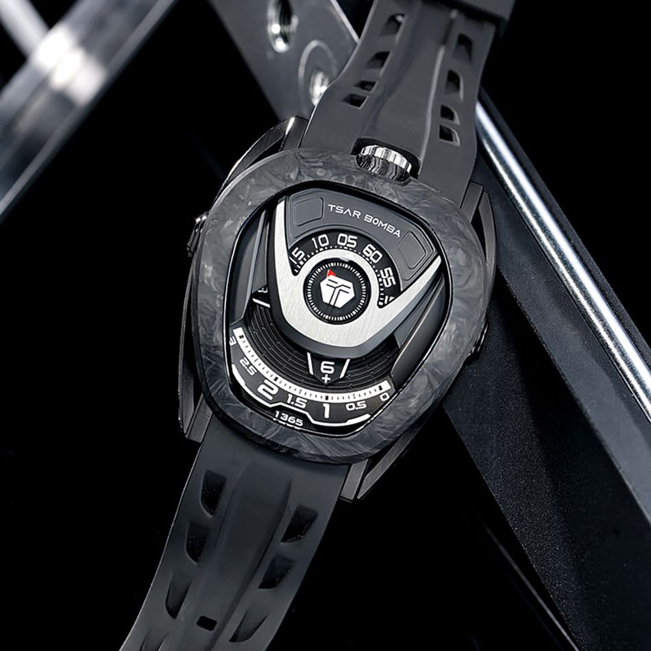 Tsar Bomba 機械公爵 | Reactor系列 TB8213A-06 | 配件可自由拆換 自動上鍊 黑色炭纖維框 黑色氟橡膠錶帶 機械錶側面