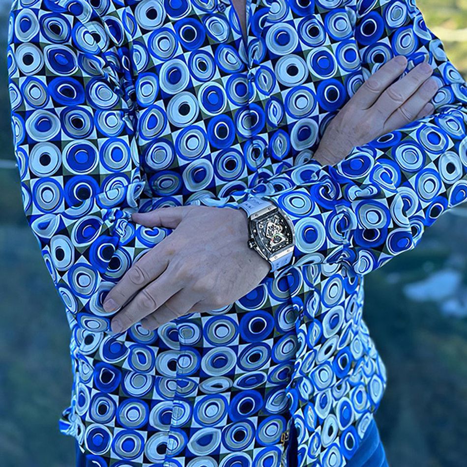 Tsar Bomba 機械公爵 | Neutron系列 TB8216TF-03 | 錶帶可自由拆換 自動上鍊 黑色炭纖維框 藍色氟橡膠錶帶 機械錶搭配示意