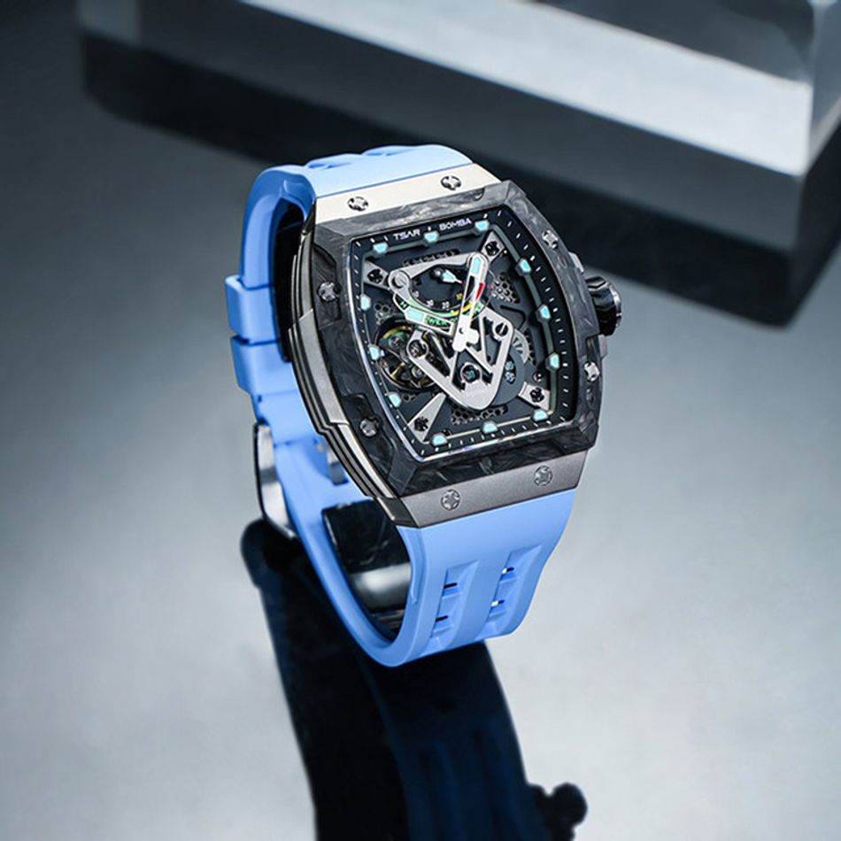 Tsar Bomba 機械公爵 | Neutron系列 TB8216TF-03 | 錶帶可自由拆換 自動上鍊 黑色炭纖維框 藍色氟橡膠錶帶 機械錶側面展示