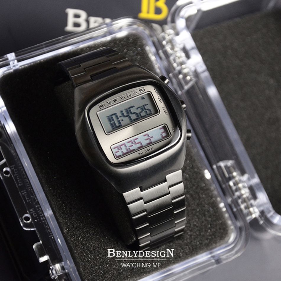 Benlydesign｜TV型 TV-B｜黑色復古電視造型 LCD顯示 多功能 不鏽鋼電子錶側面