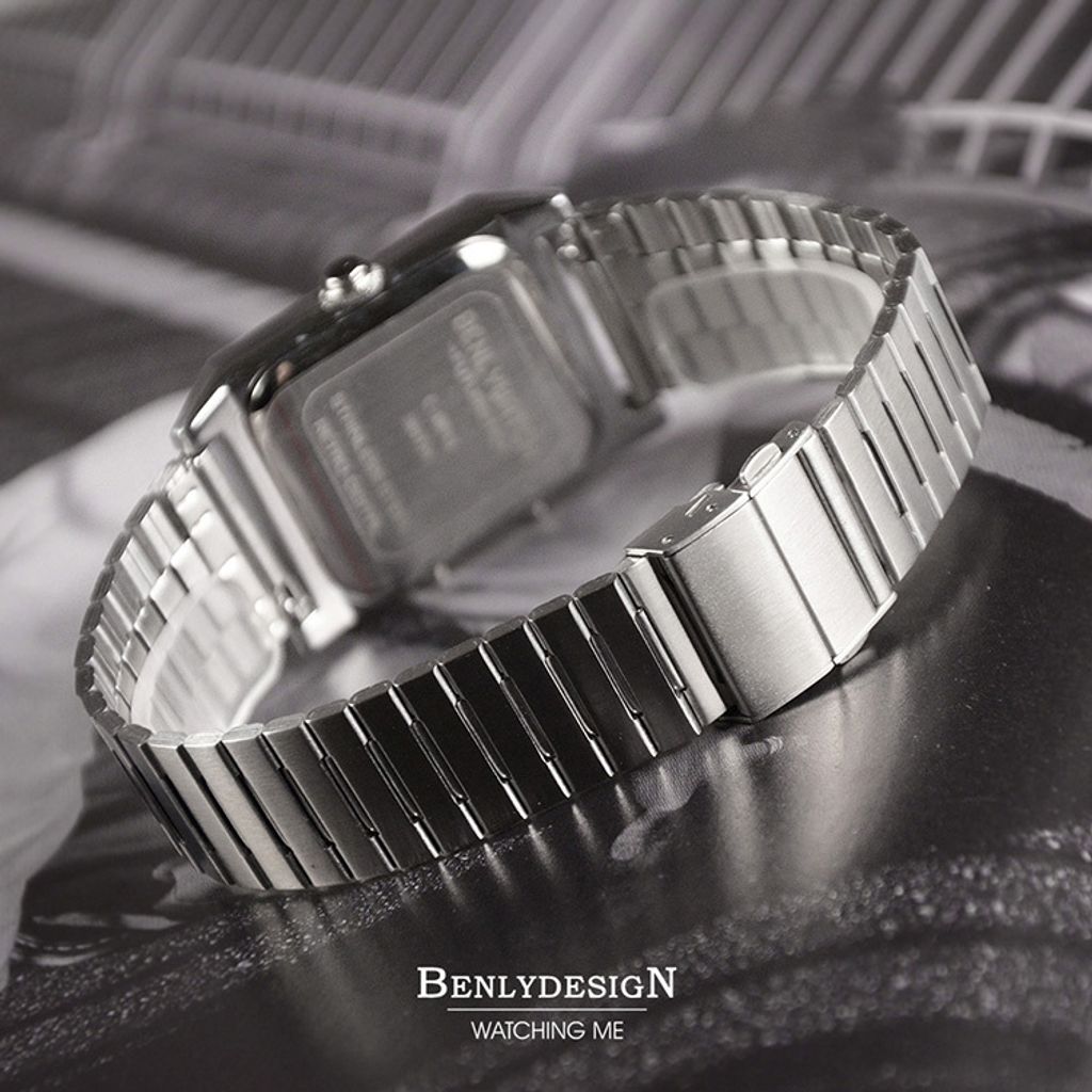 Benlydesign | C-0PO-S | 銀色科技復古款LCD多功能雙時區 不鏽鋼電子錶背面