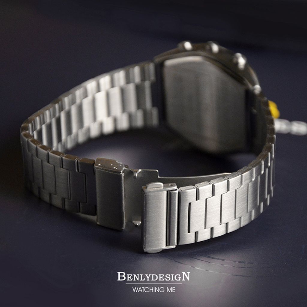 Benlydesign｜TV-S｜銀色綠面復古電視造型 LCD不鏽鋼電子錶背面