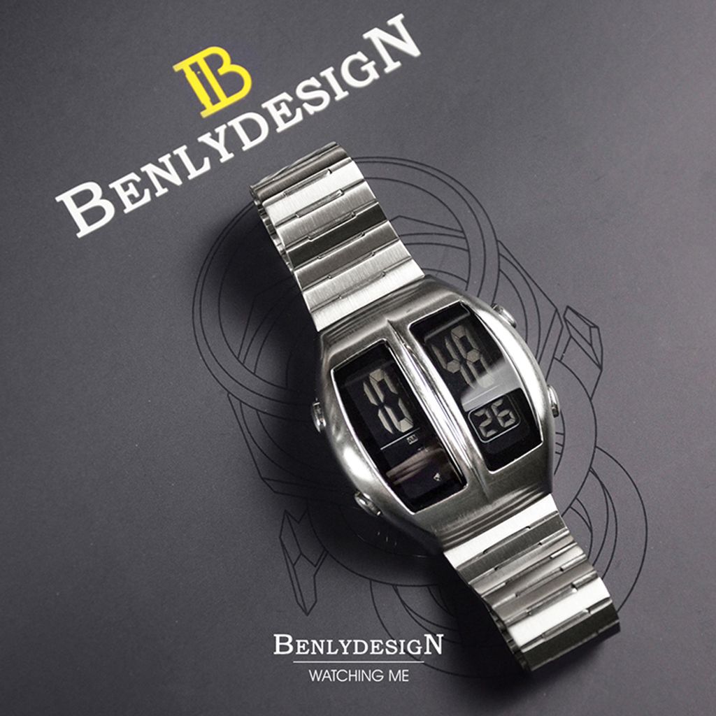 Benlydesign｜Flip型 KR-S｜銀色兩視窗翻轉 LCD不鏽鋼電子錶俯視
