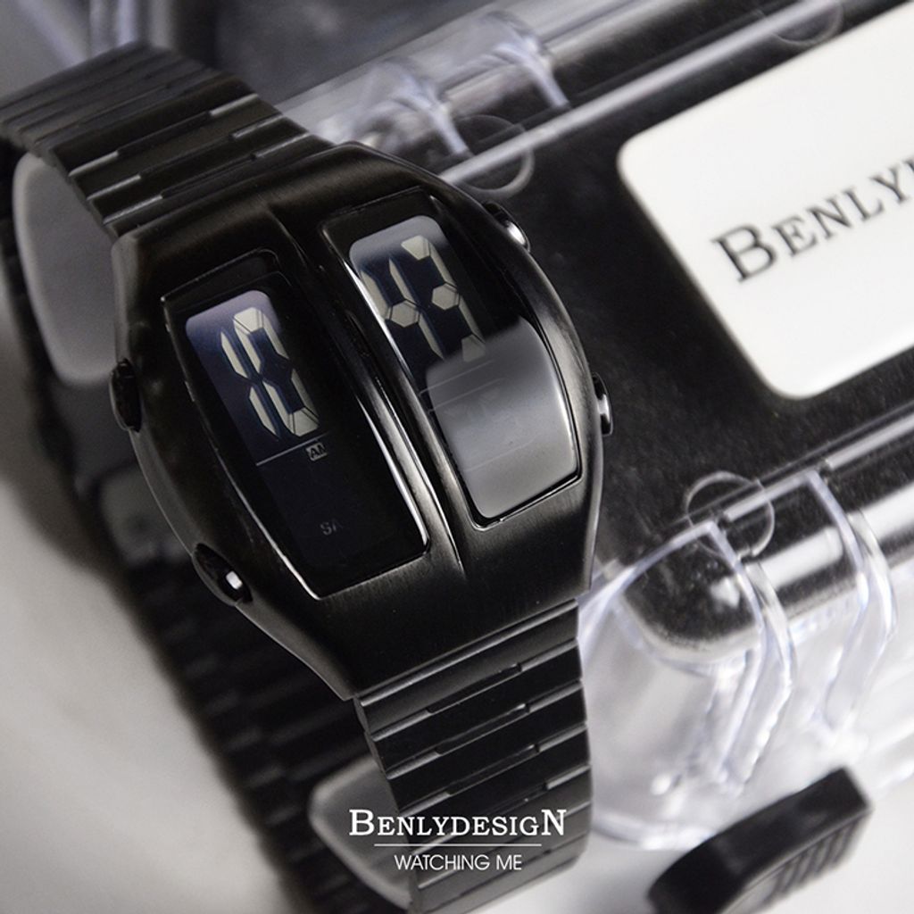 Benlydesign｜Flip型 KR-B｜黑色兩視窗翻轉 LCD不鏽鋼電子錶側面