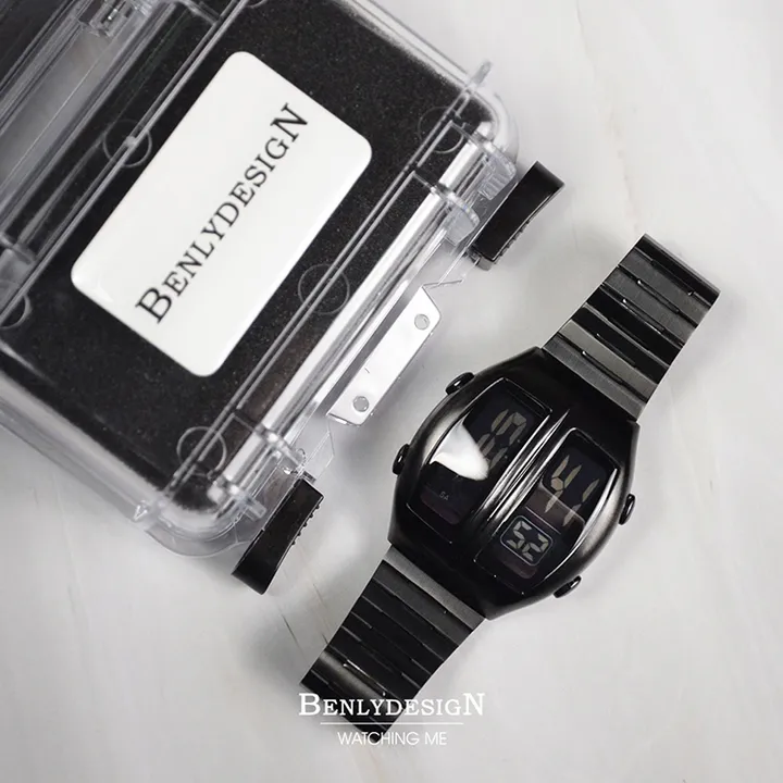 Benlydesign｜Flip型 KR-B｜黑色兩視窗翻轉 LCD不鏽鋼電子錶俯視