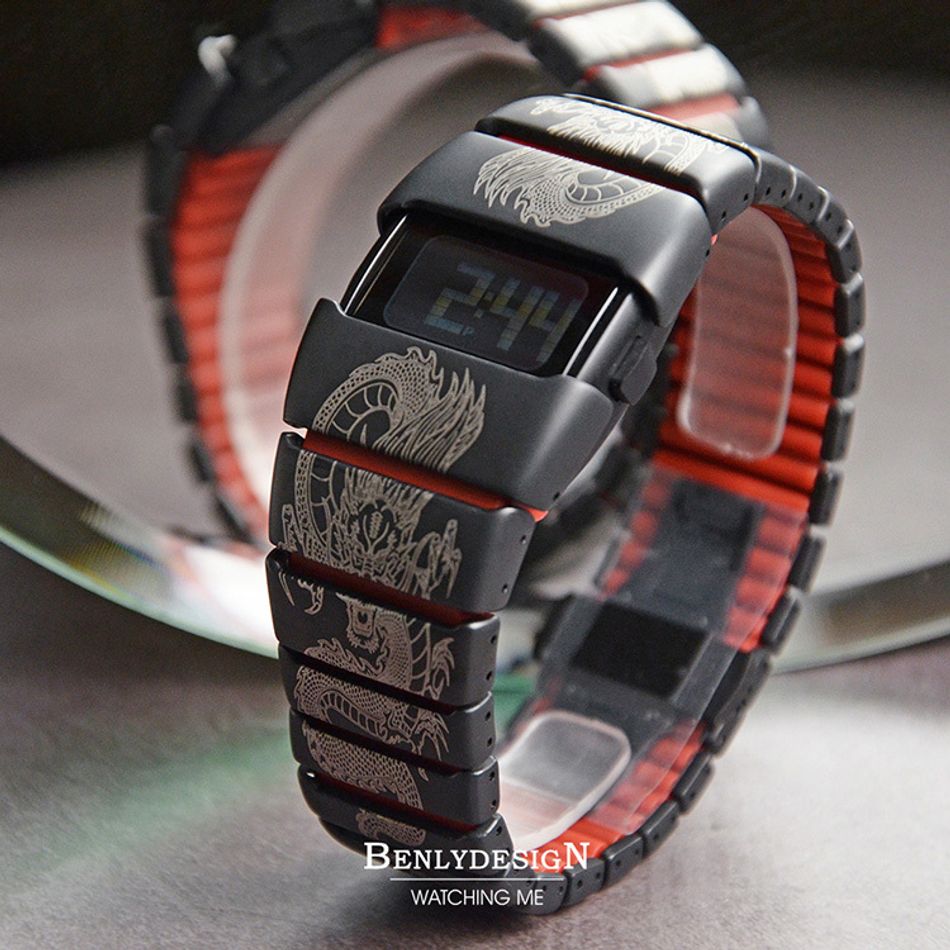 Benlydesign｜X6000型 X6000Dragon｜黑紅色龍紋款 LCD不鏽鋼電子錶側面